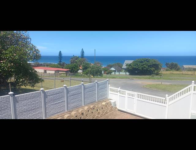 3 BEDROOM HOUSE FOR SALE IN MANABA BEACH